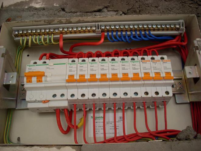 强电弱电咋区分?施工应该注意啥?